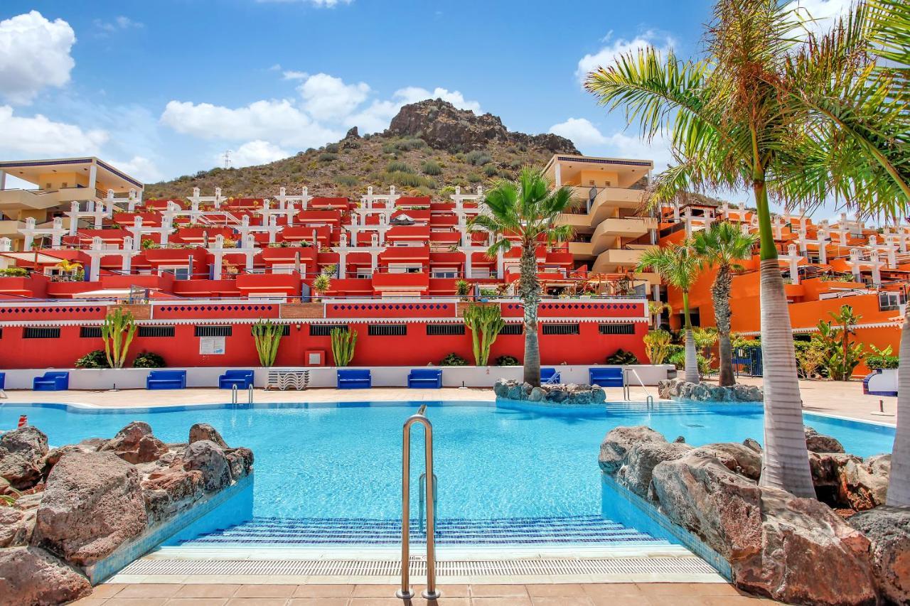 Апартаменты Wonderful View, Huge Terrace Solarium, Private Parking Адехе Экстерьер фото